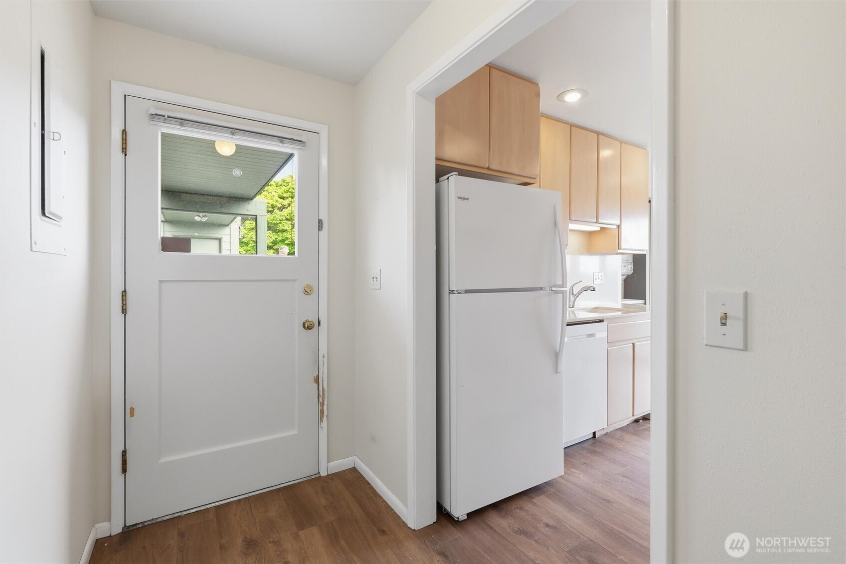 1318 W Barrett Street , Seattle, WA 98119