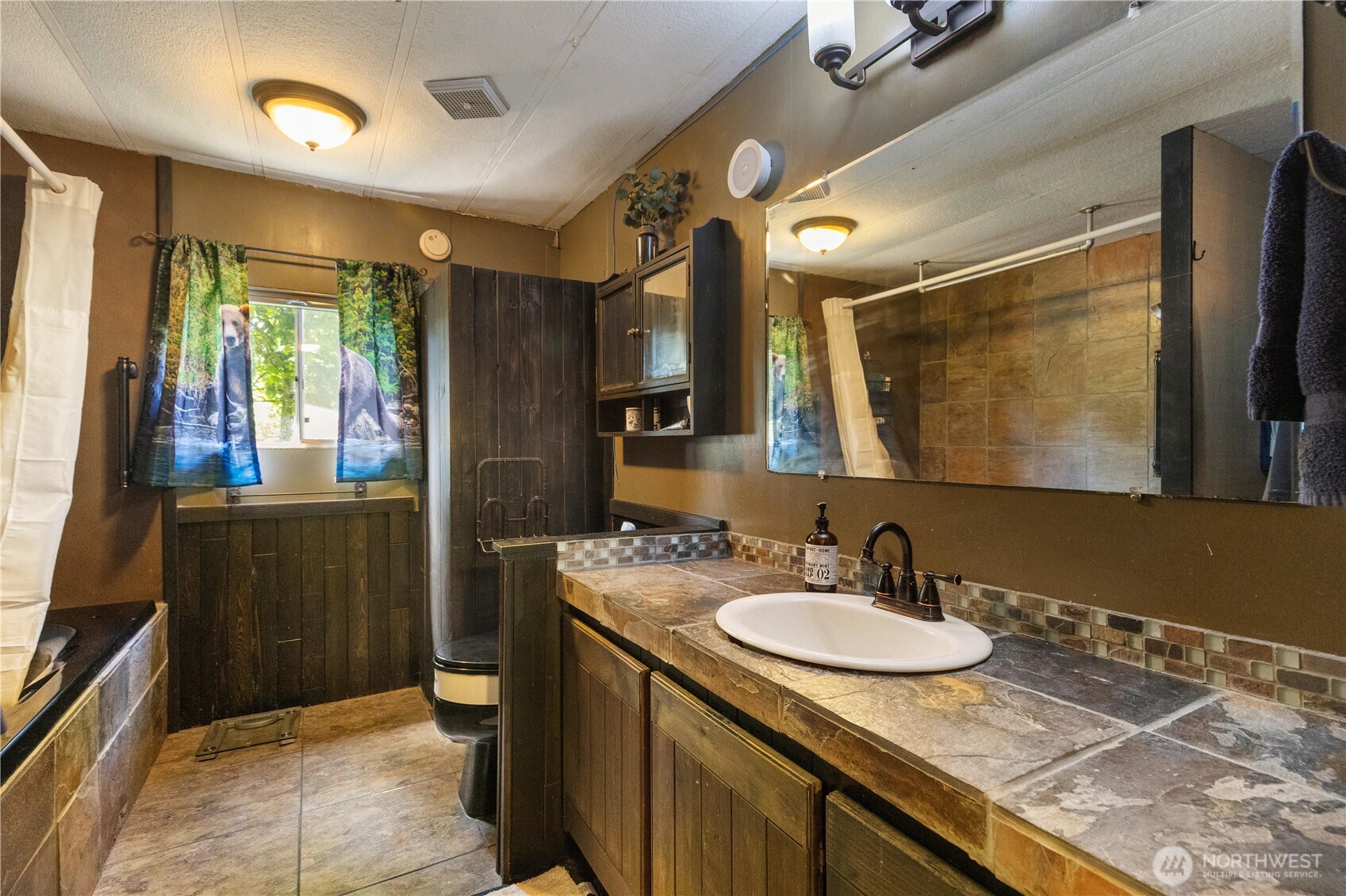 20005 232nd Avenue SE, Maple Valley, WA 98038