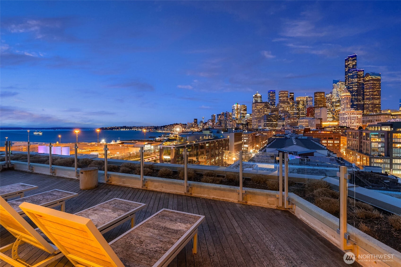 590 1st Avenue S #702, Seattle, WA 98104
