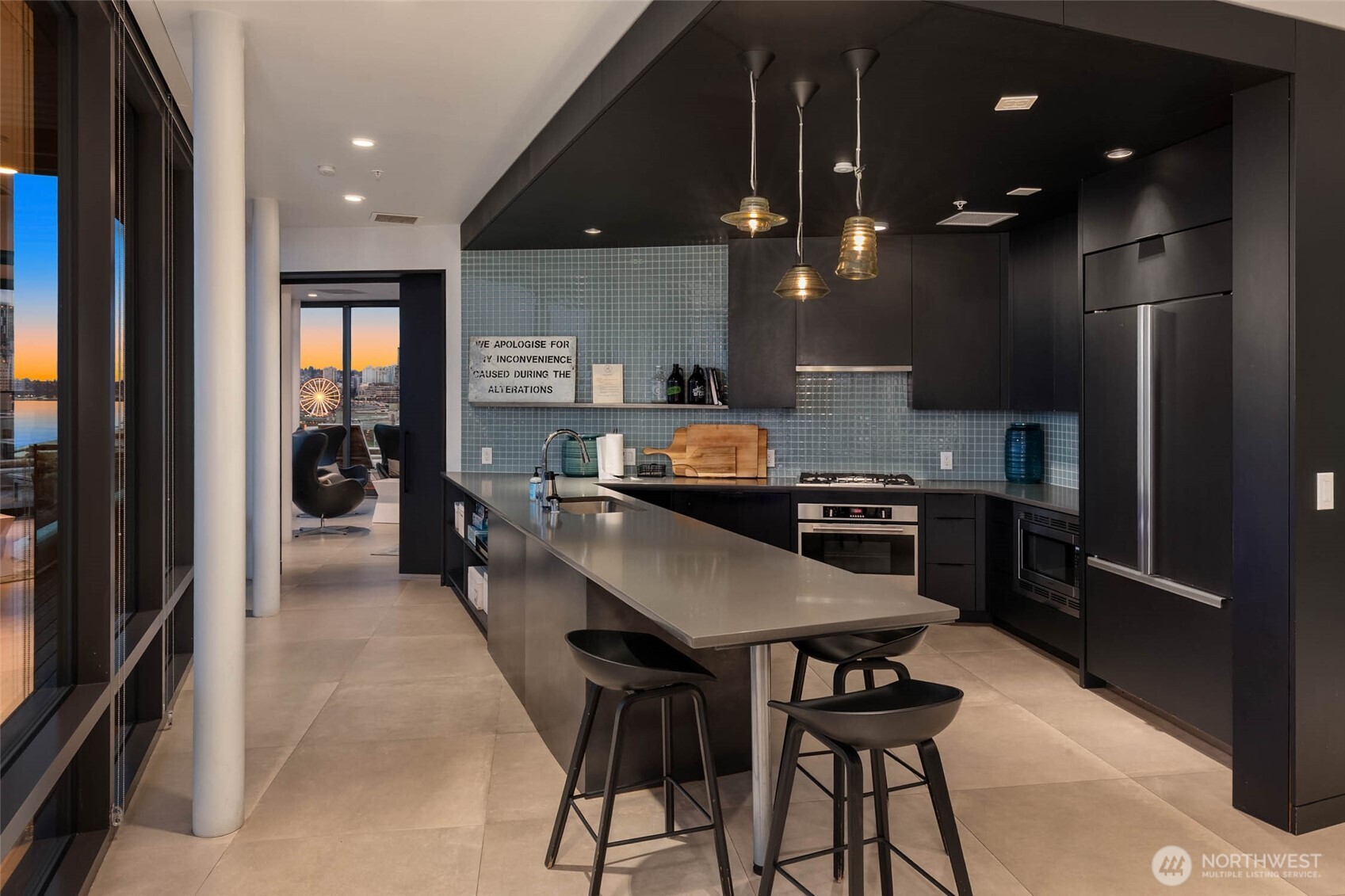 590 1st Avenue S #702, Seattle, WA 98104