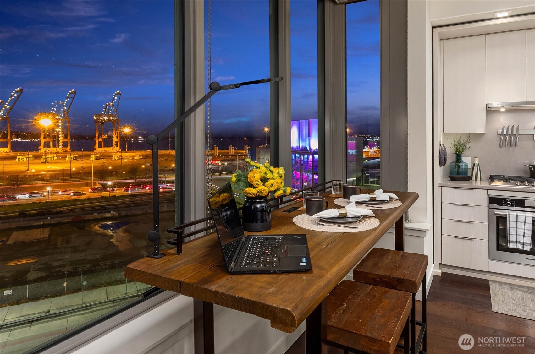 590 1st Avenue S #702, Seattle, WA 98104
