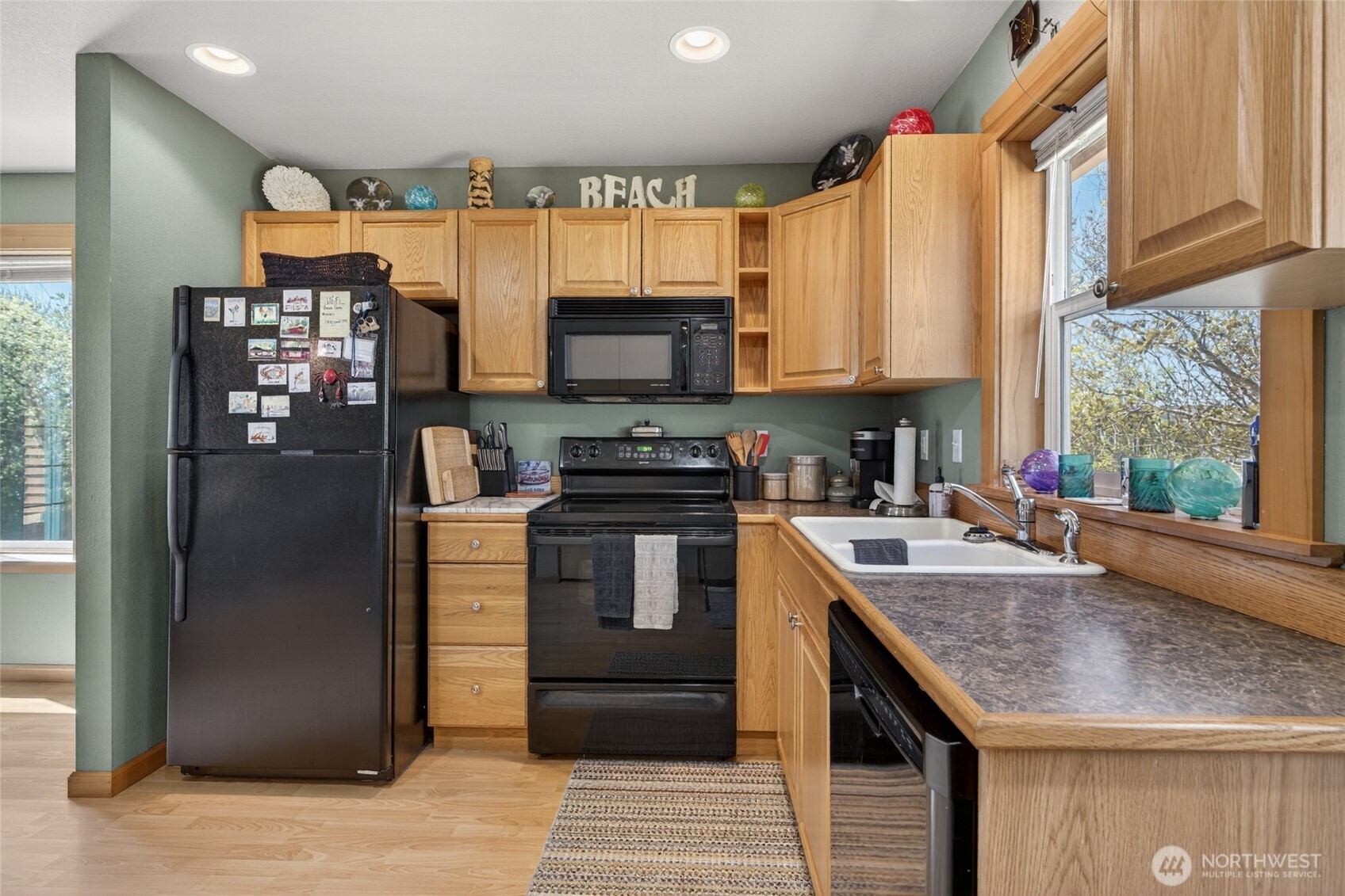 703 353rd Place , Ocean Park, WA 98640
