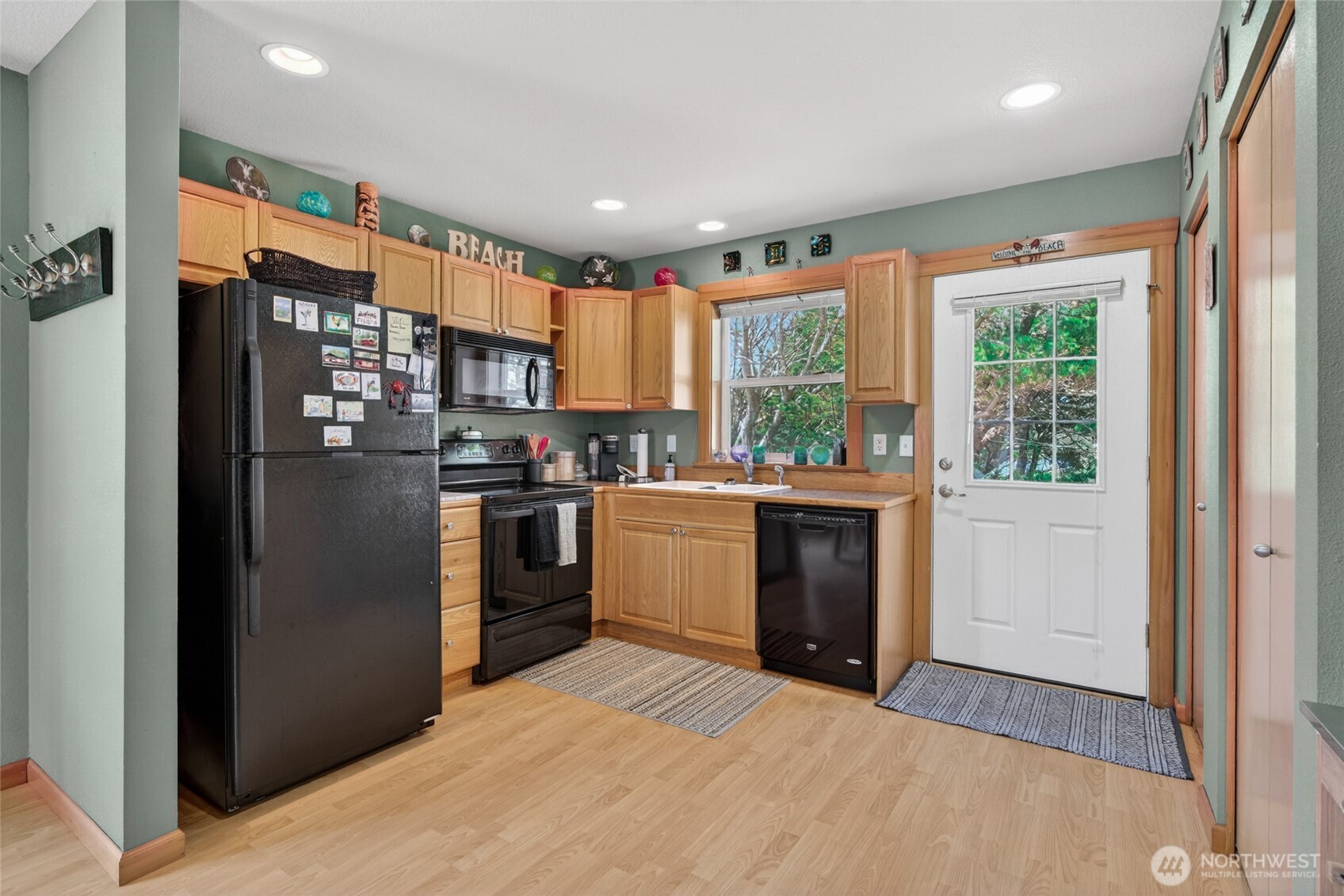 703 353rd Place , Ocean Park, WA 98640
