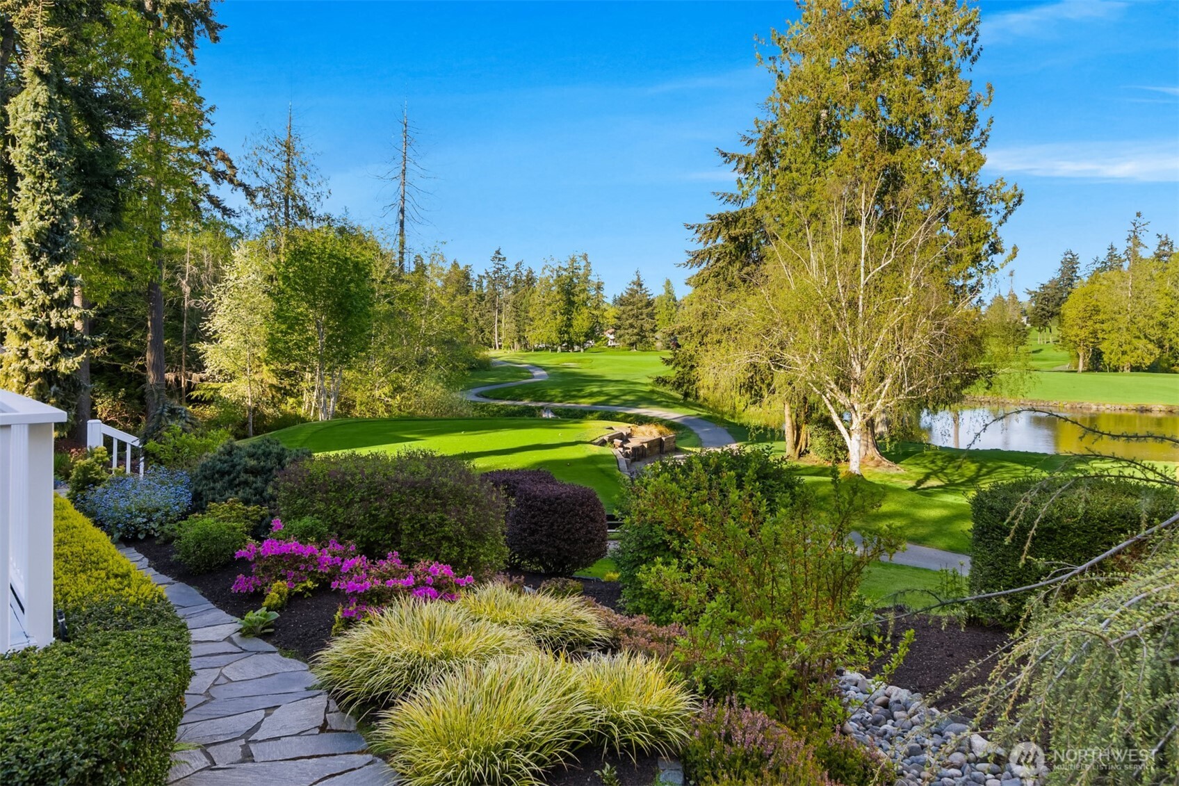 712 Tiffany Meadows Drive NE, Bainbridge Island, WA 98110