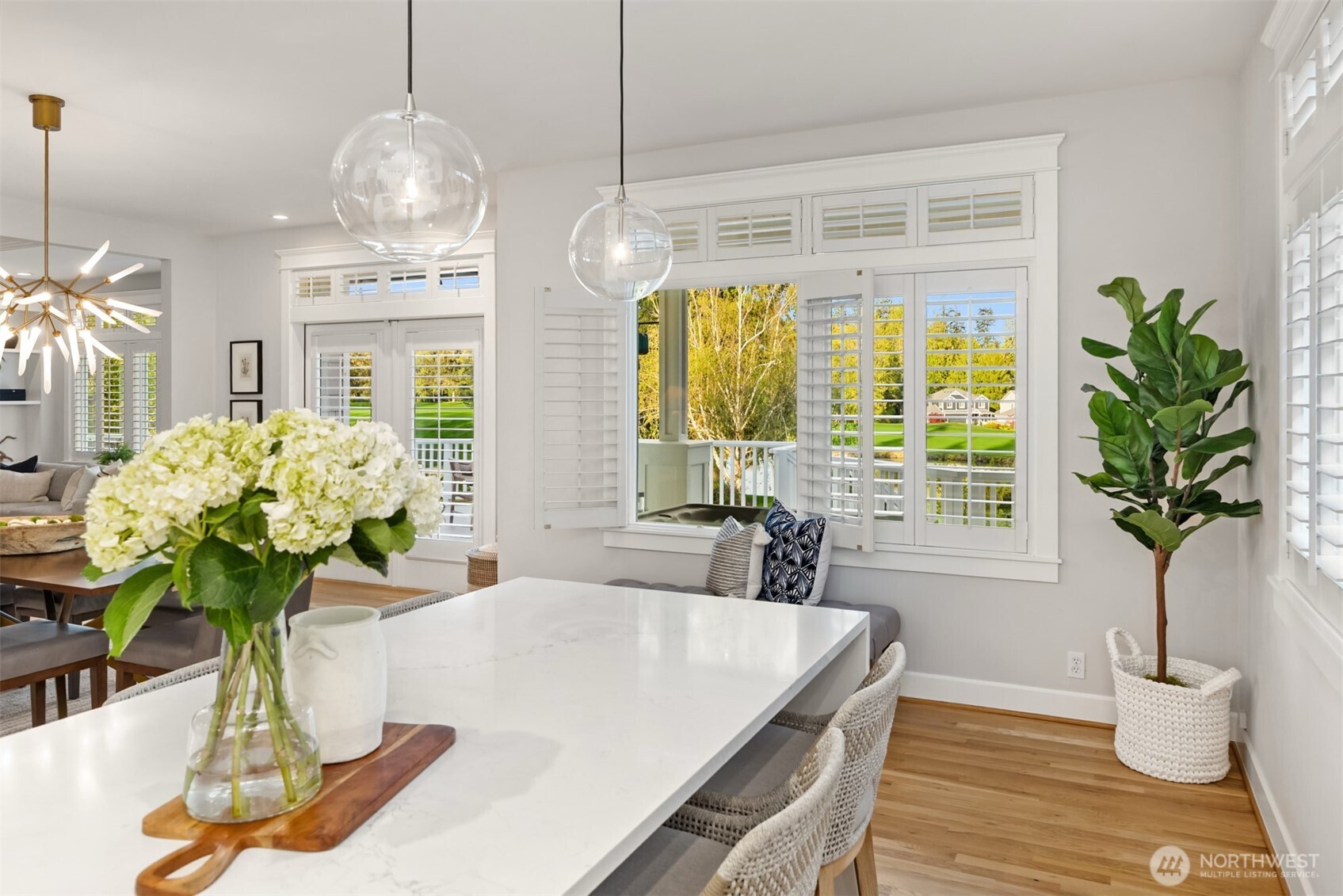 712 Tiffany Meadows Drive NE, Bainbridge Island, WA 98110