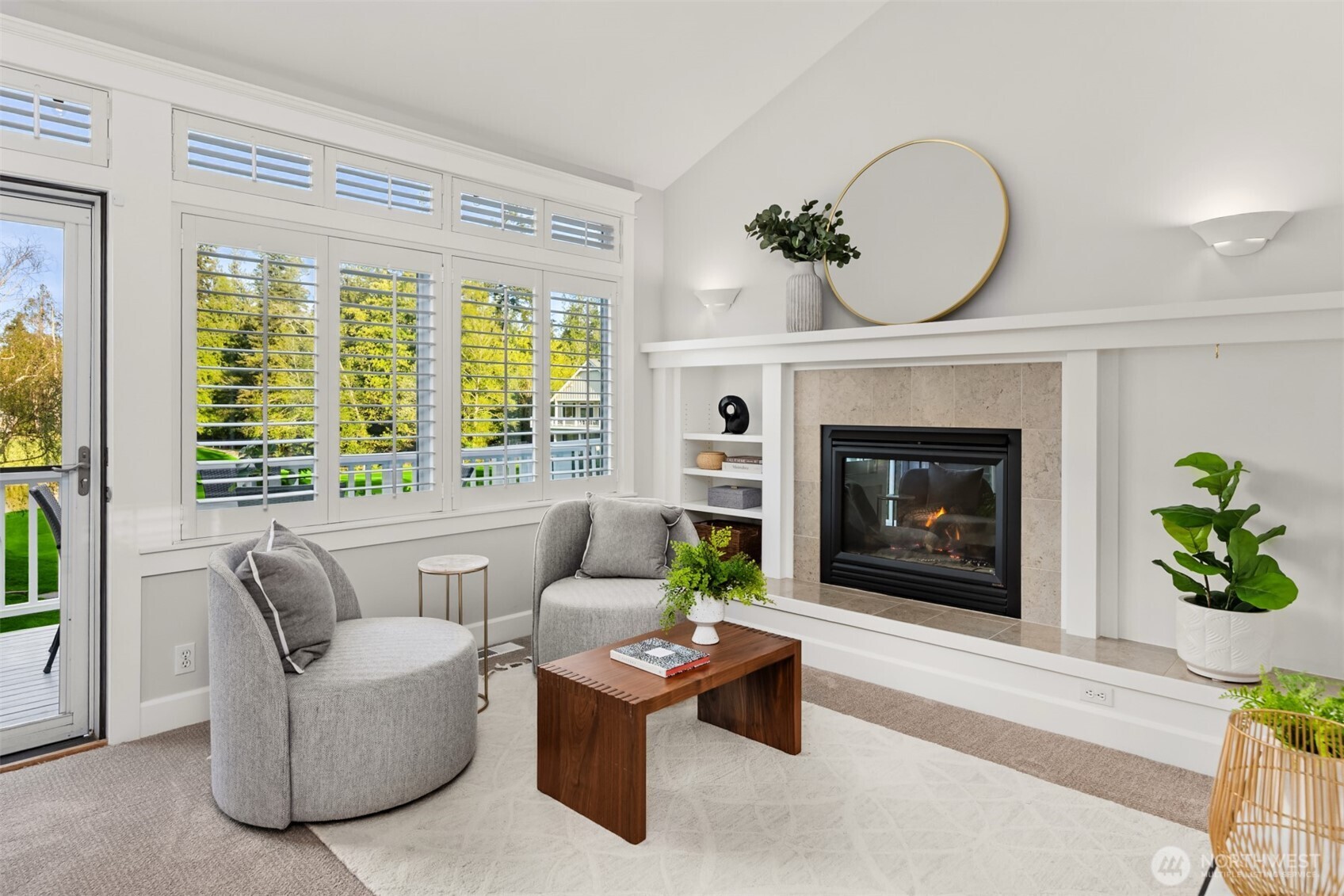712 Tiffany Meadows Drive NE, Bainbridge Island, WA 98110
