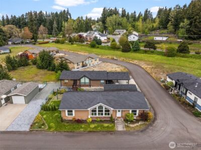 13814 21st Ave E, Tacoma, WA 98445 - Photo 2