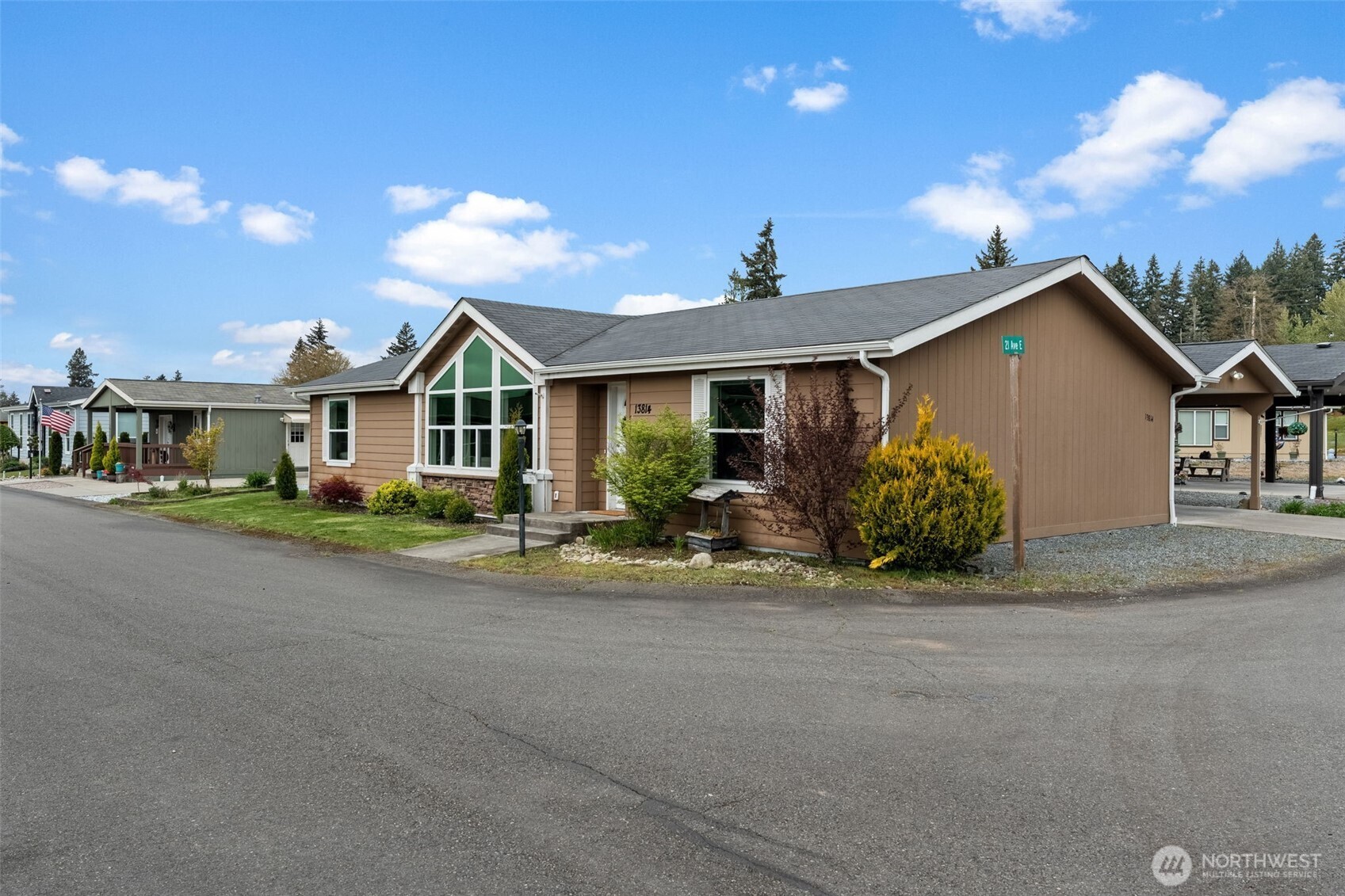 13814 21st Ave E, Tacoma, WA 98445