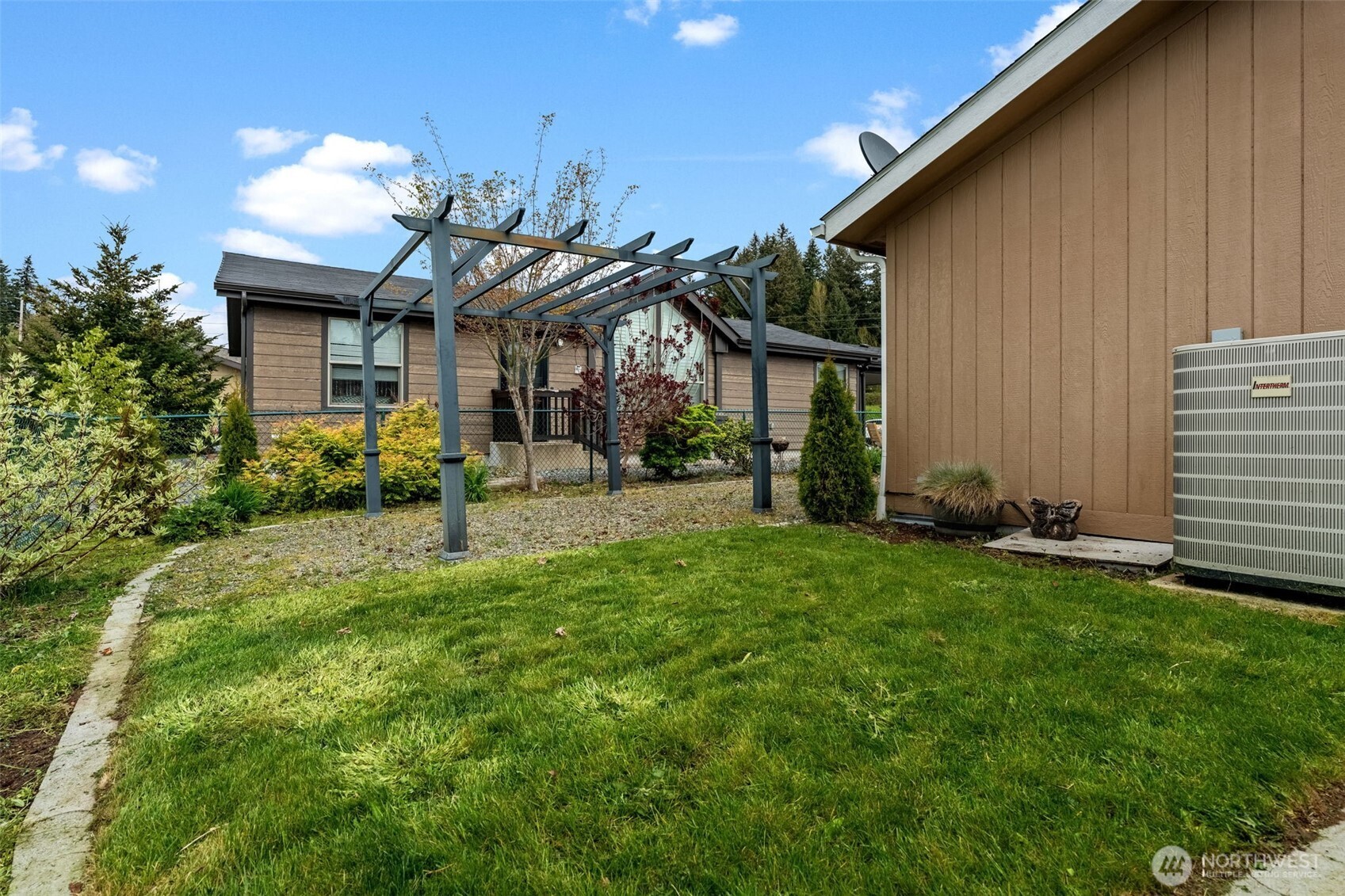 13814 21st Ave E, Tacoma, WA 98445