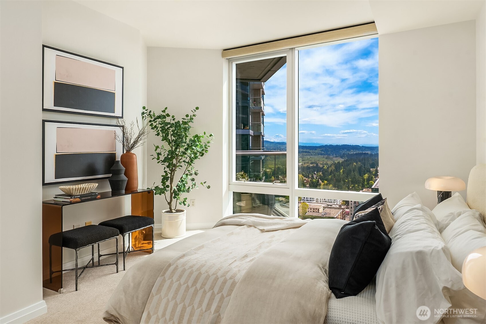 500 106th Avenue NE #3211, Bellevue, WA 98004
