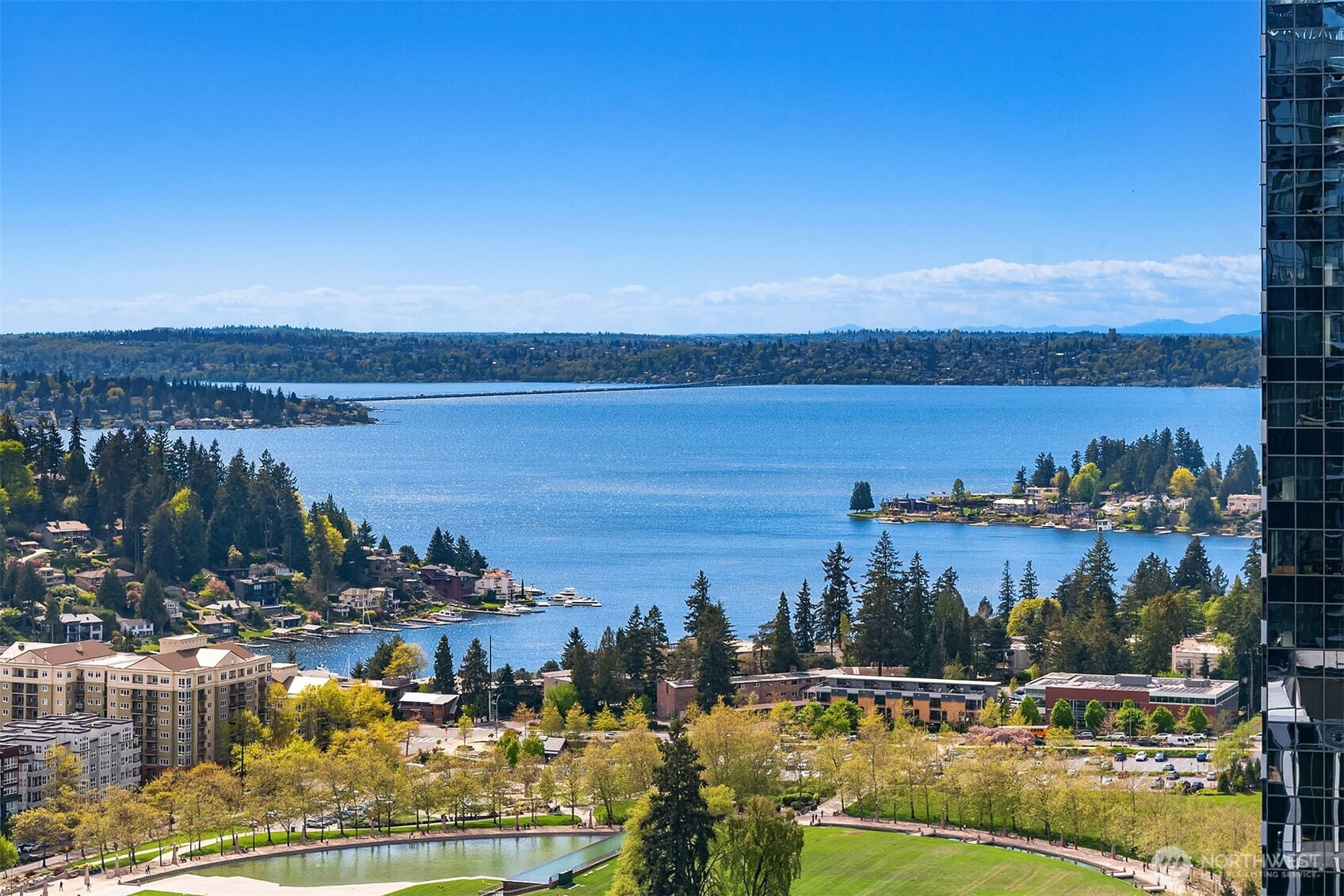 500 106th Avenue NE #3211, Bellevue, WA 98004