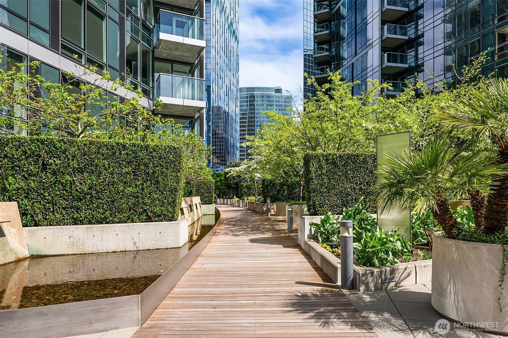 500 106th Avenue NE #3211, Bellevue, WA 98004