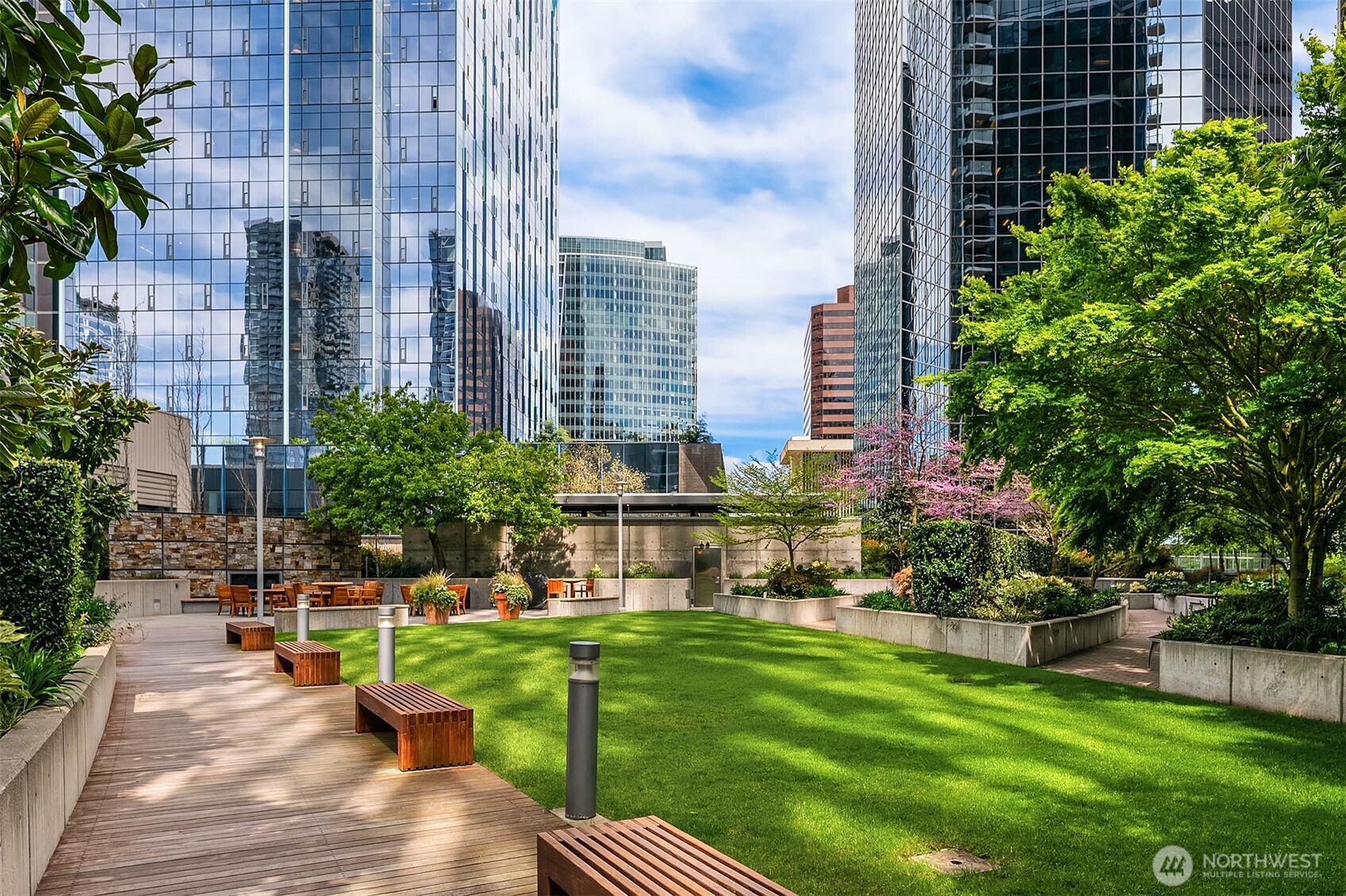 500 106th Avenue NE #3211, Bellevue, WA 98004