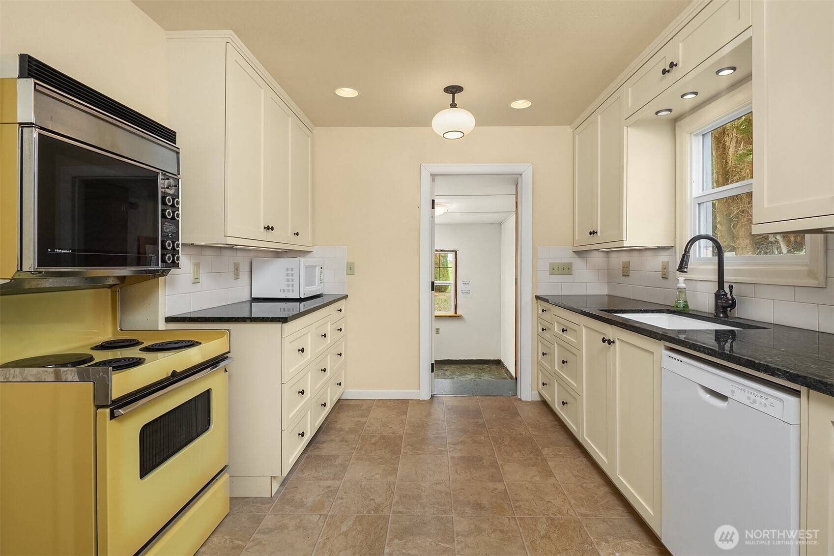 17289 Dunbar Road , Mount Vernon, WA 98273