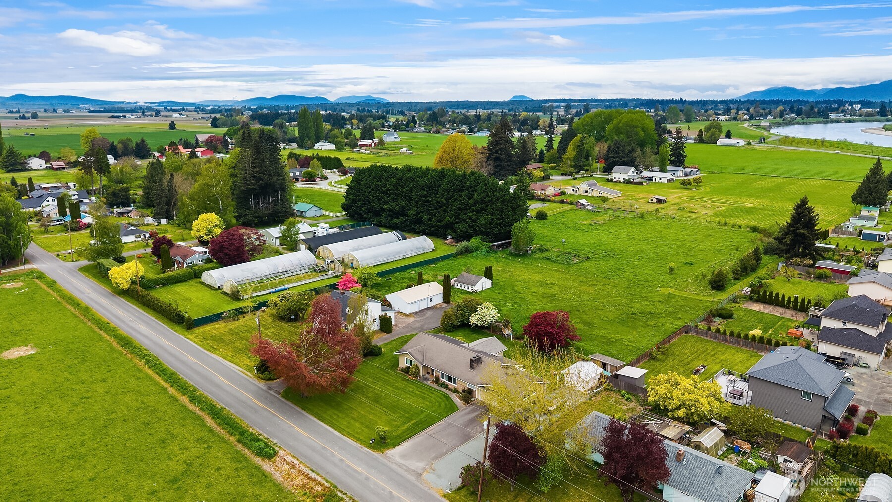 17289 Dunbar Road , Mount Vernon, WA 98273