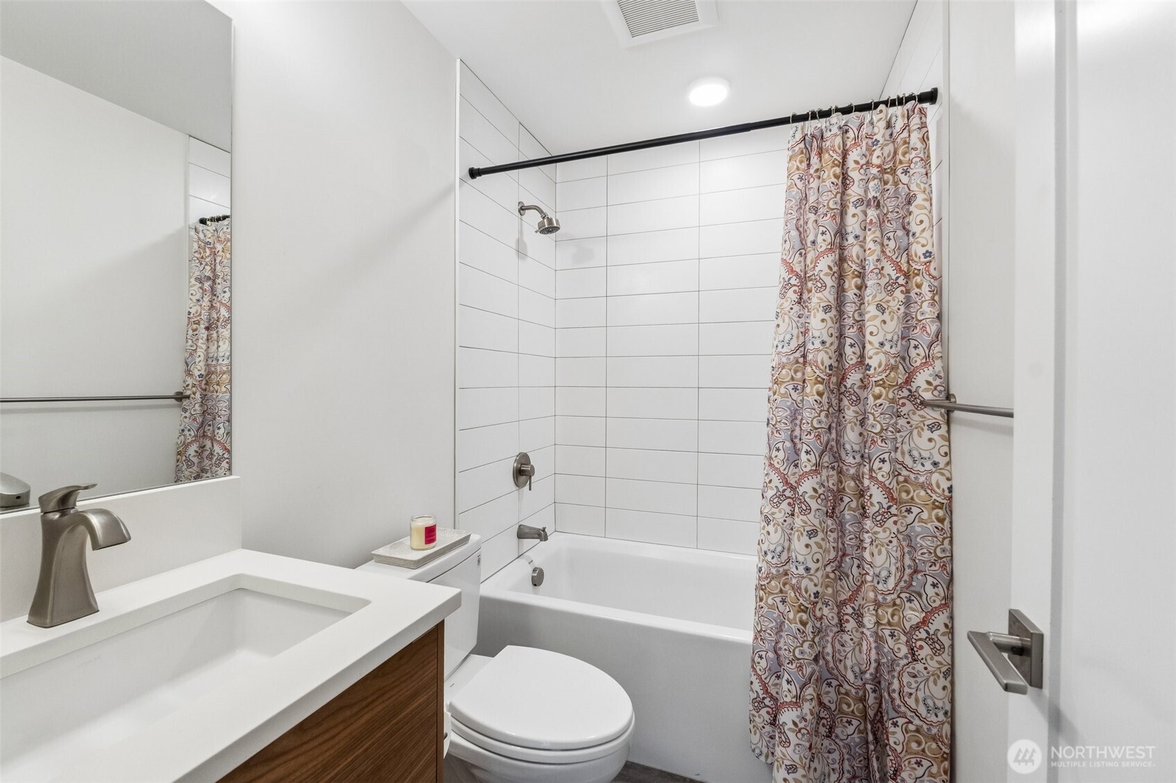 8314 14th Avenue NW #A, Seattle, WA 98117