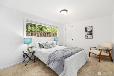 10758 Ashworth Avenue N, Seattle, WA 98133 - Photo 18