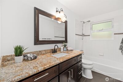 10758 Ashworth Avenue N, Seattle, WA 98133 - Photo 25