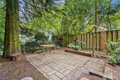 10758 Ashworth Avenue N, Seattle, WA 98133 - Photo 29