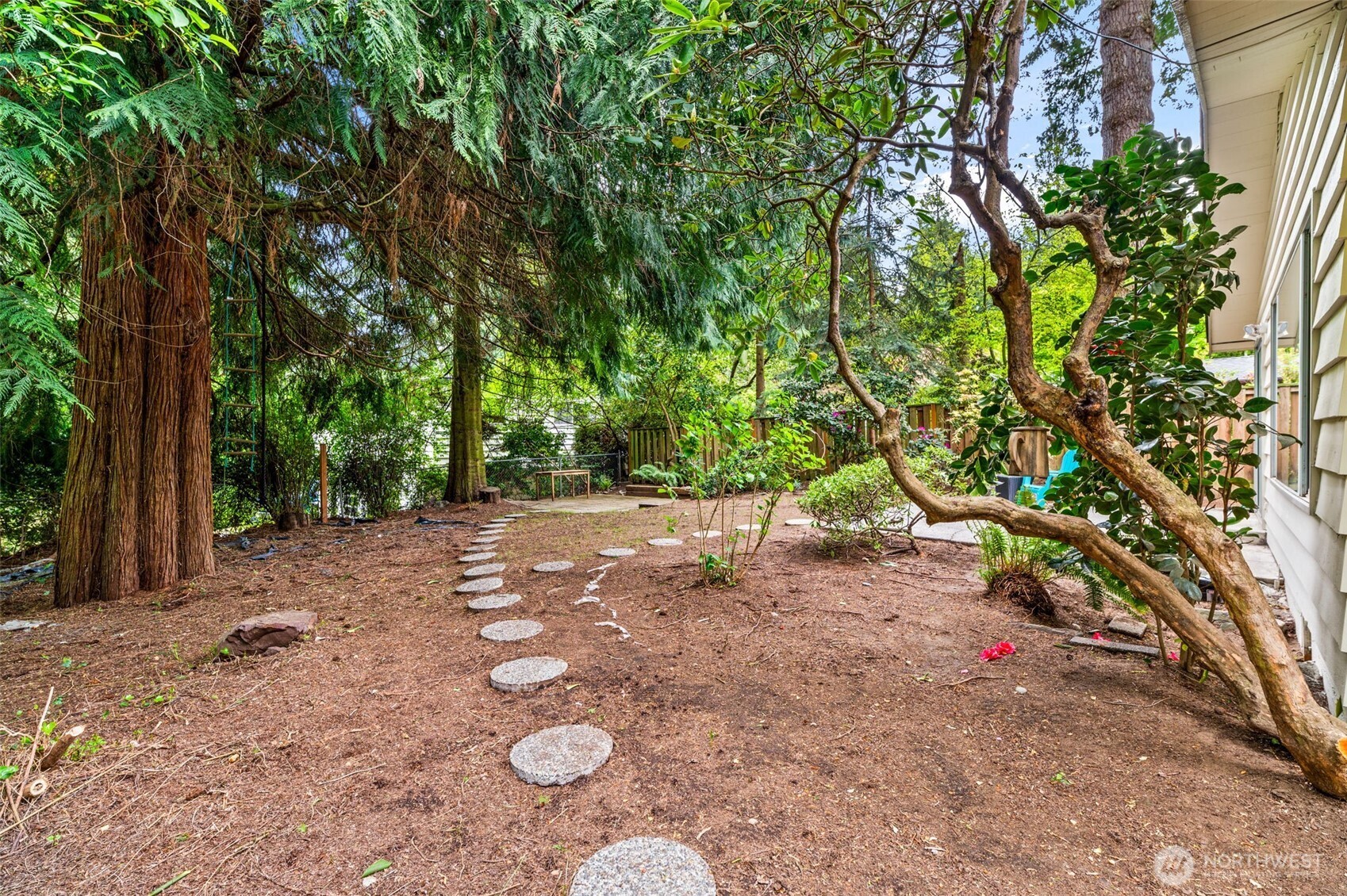 10758 Ashworth Avenue N, Seattle, WA 98133