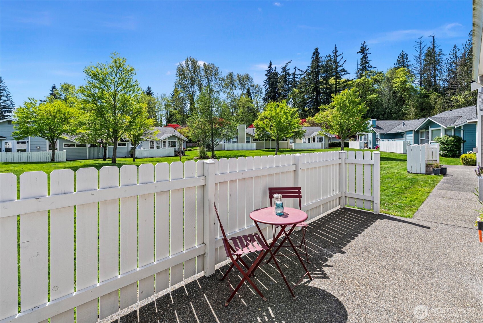 902 NW Leisure Lane , Bremerton, WA 98311