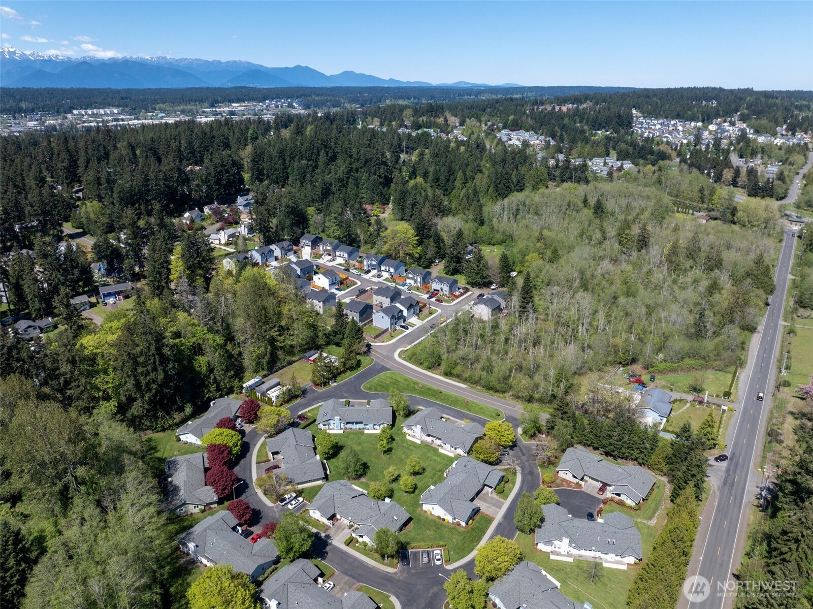 902 NW Leisure Lane , Bremerton, WA 98311