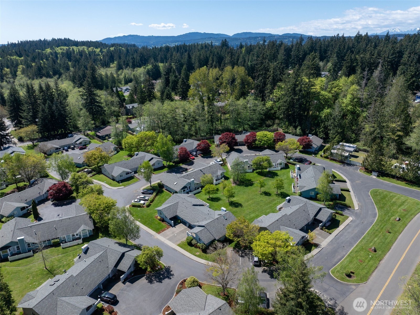 902 NW Leisure Lane , Bremerton, WA 98311