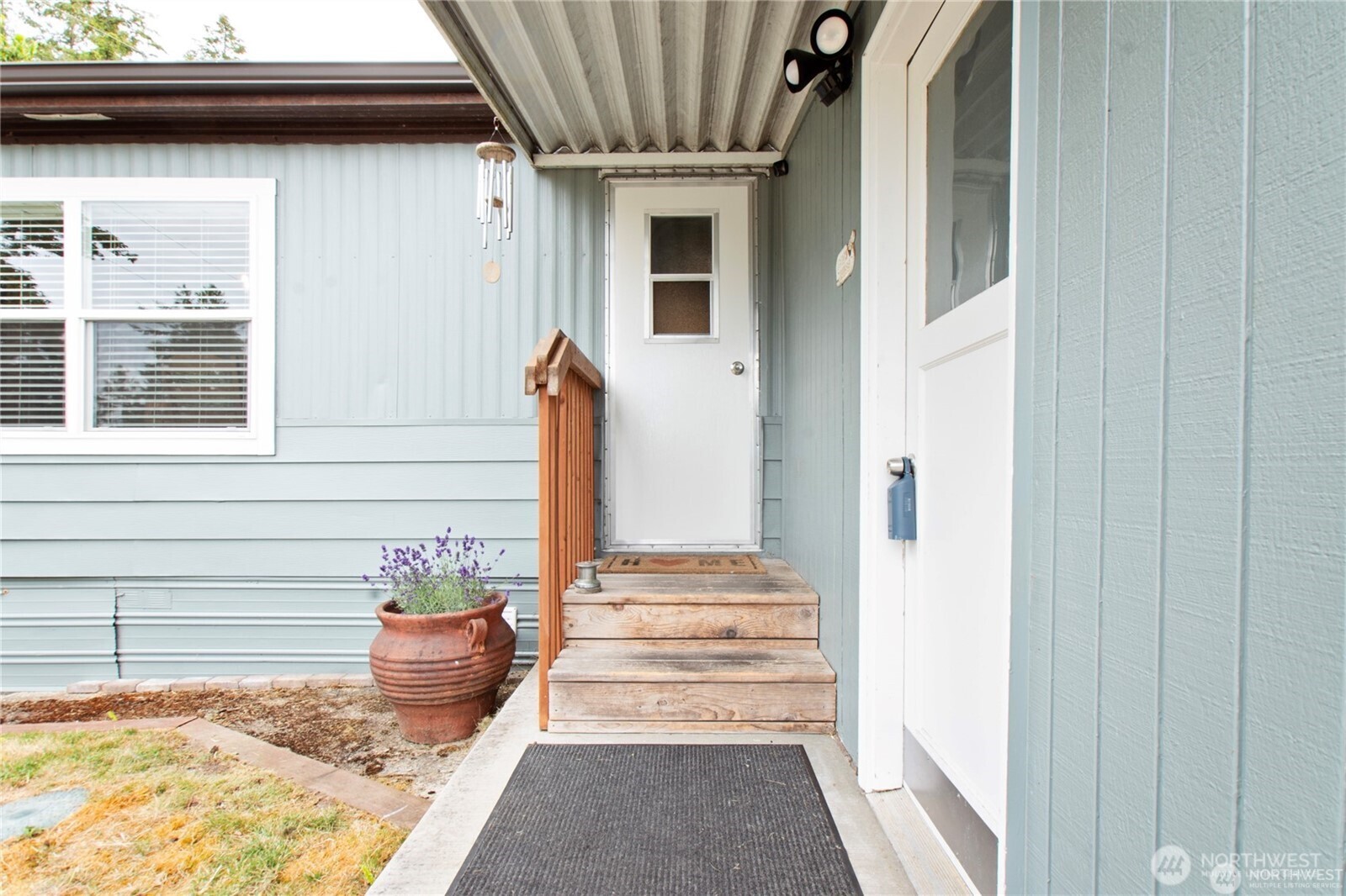 10029 Whitecap Drive NE, Olympia, WA 98502