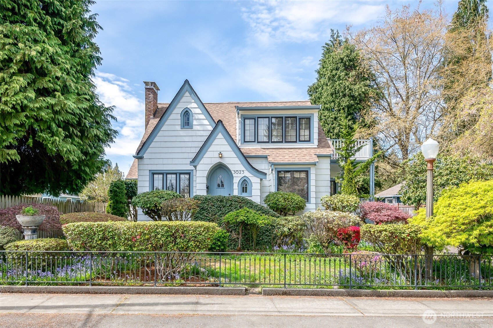 3025 Maringo Road SE, Olympia, WA 98501