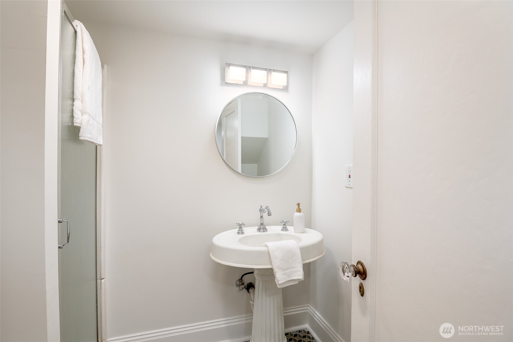 3025 Maringo Road SE, Olympia, WA 98501