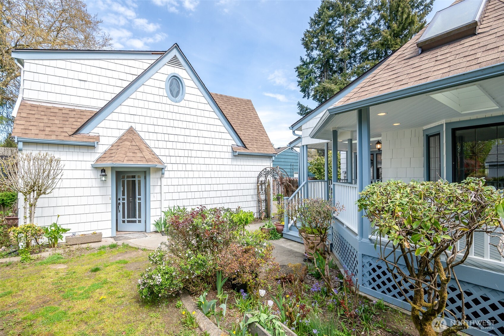 3025 Maringo Road SE, Olympia, WA 98501