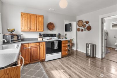 320 E Main Street , Centralia, WA 98531 - Photo 12