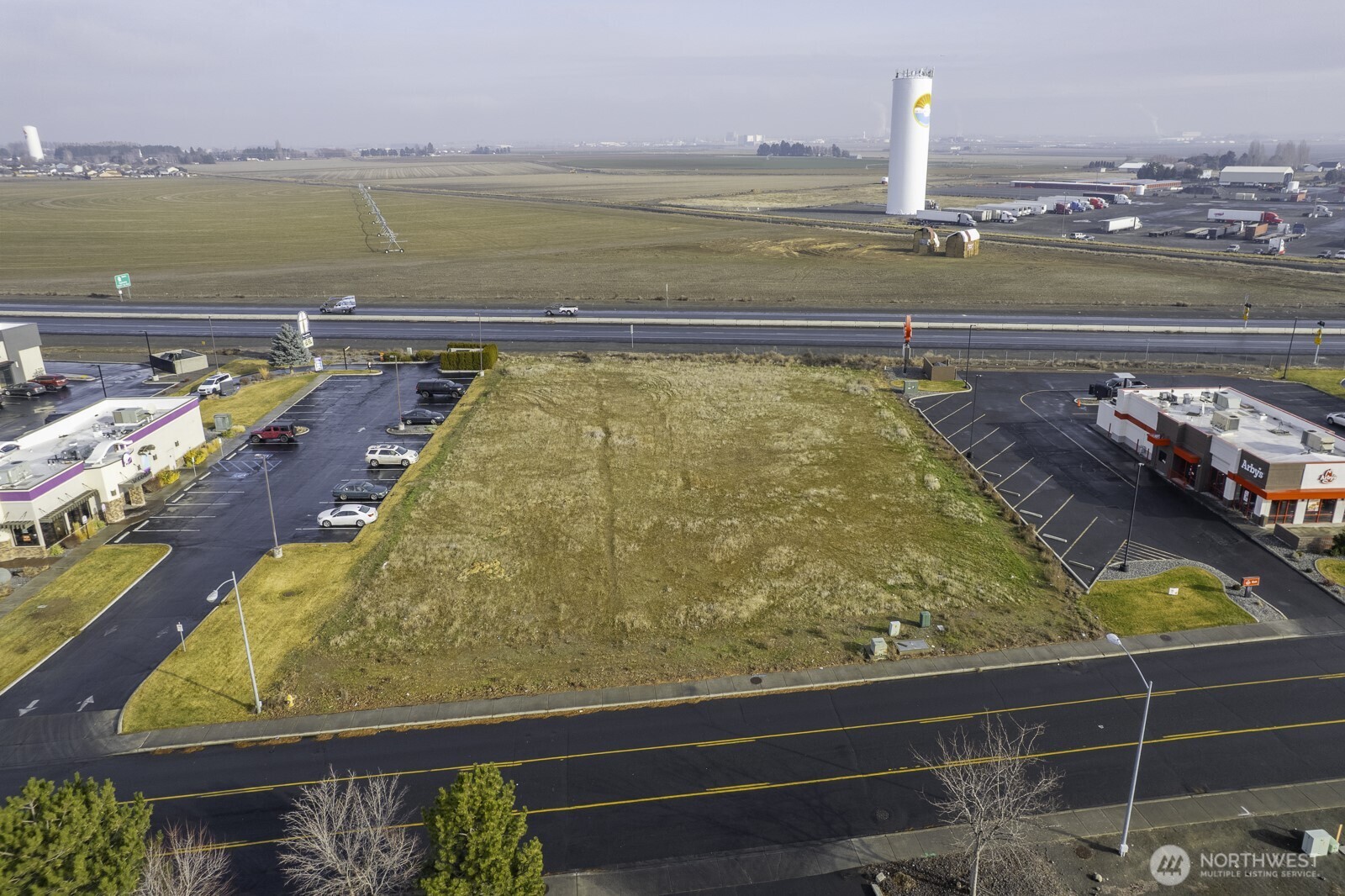 2421 S Maiers Rd , Moses Lake, WA 98837-9504
