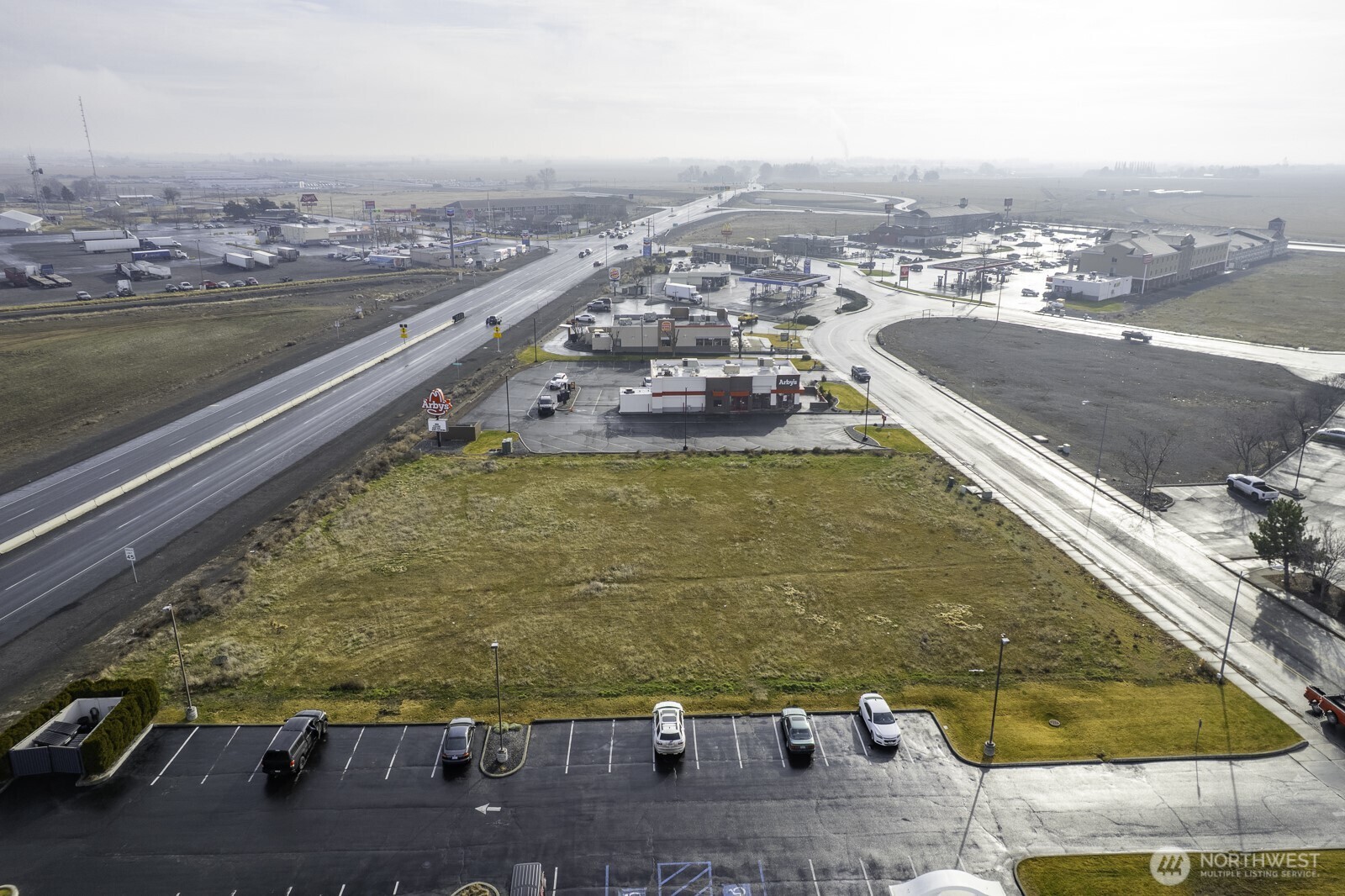 2421 S Maiers Rd , Moses Lake, WA 98837-9504
