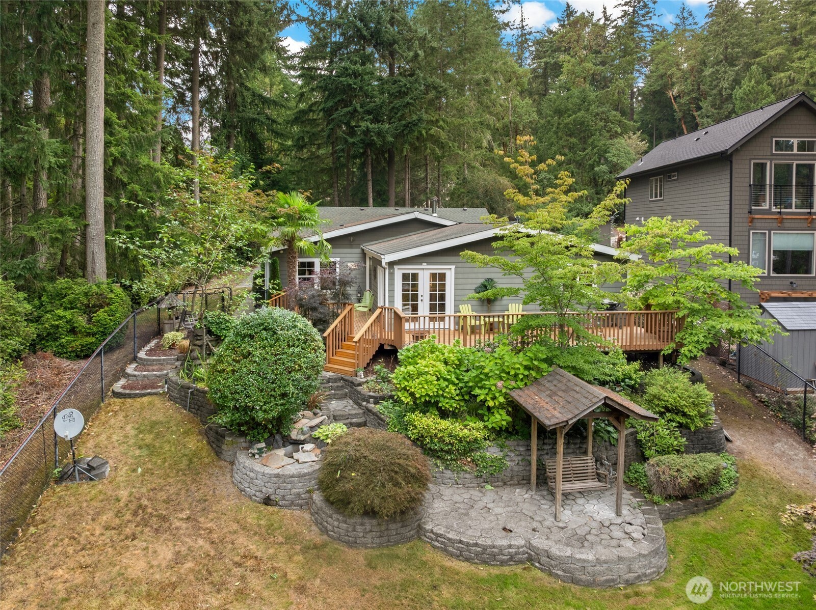 11116 Matthews Way , Anderson Island, WA 98303