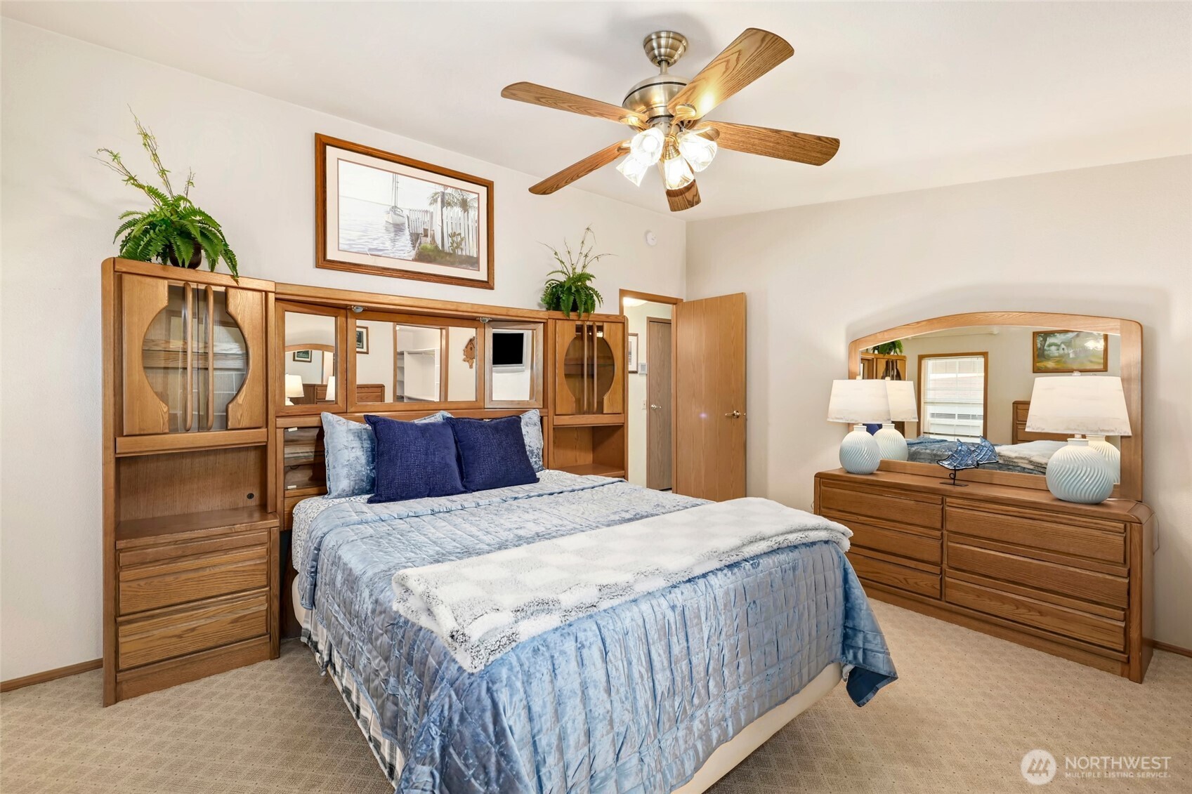 11116 Matthews Way , Anderson Island, WA 98303