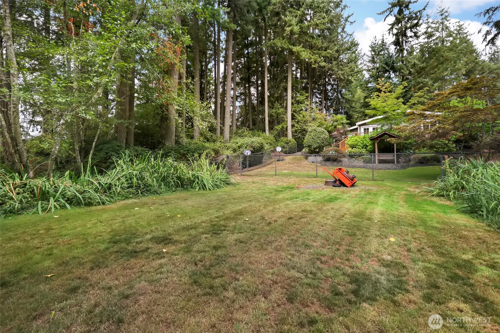 11116 Matthews Way , Anderson Island, WA 98303
