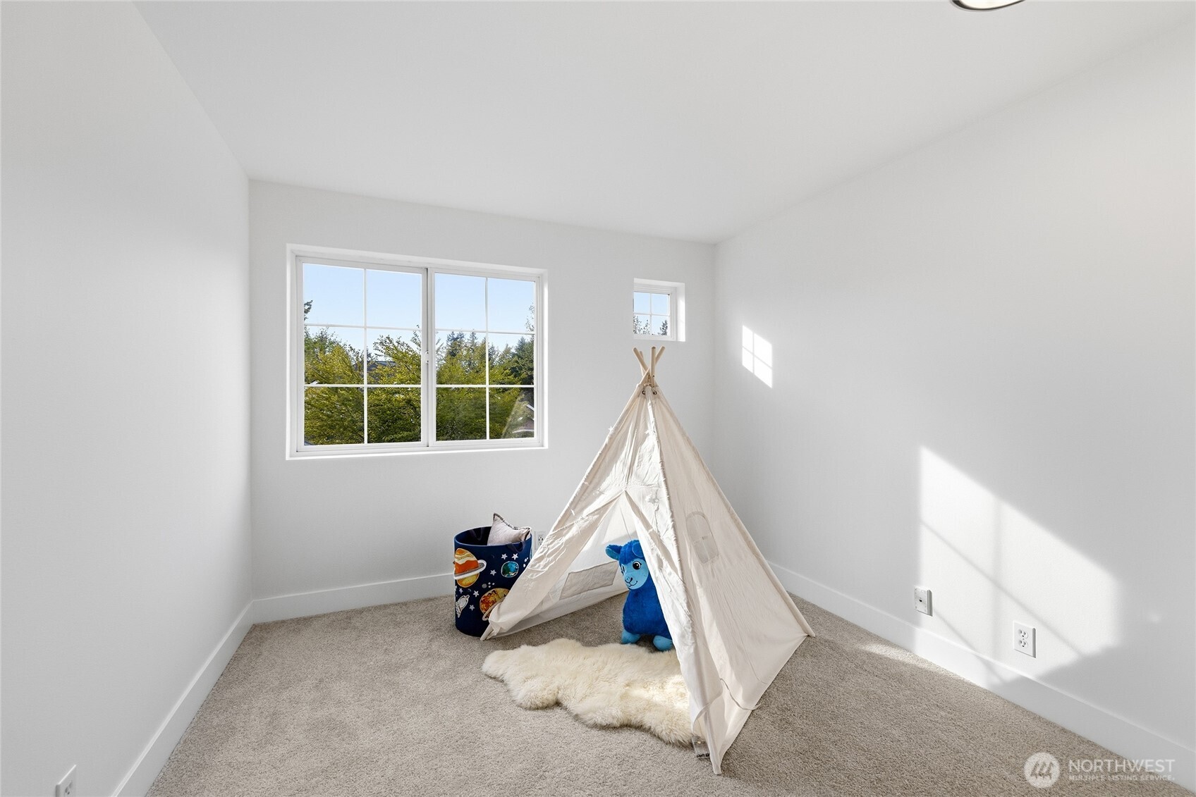 536 237th Ave SE SE, Sammamish, WA 98074