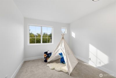 536 237th Avenue SE, Sammamish, WA 98074 - Photo 28
