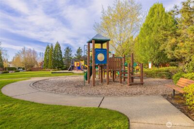 536 237th Avenue SE, Sammamish, WA 98074 - Photo 36