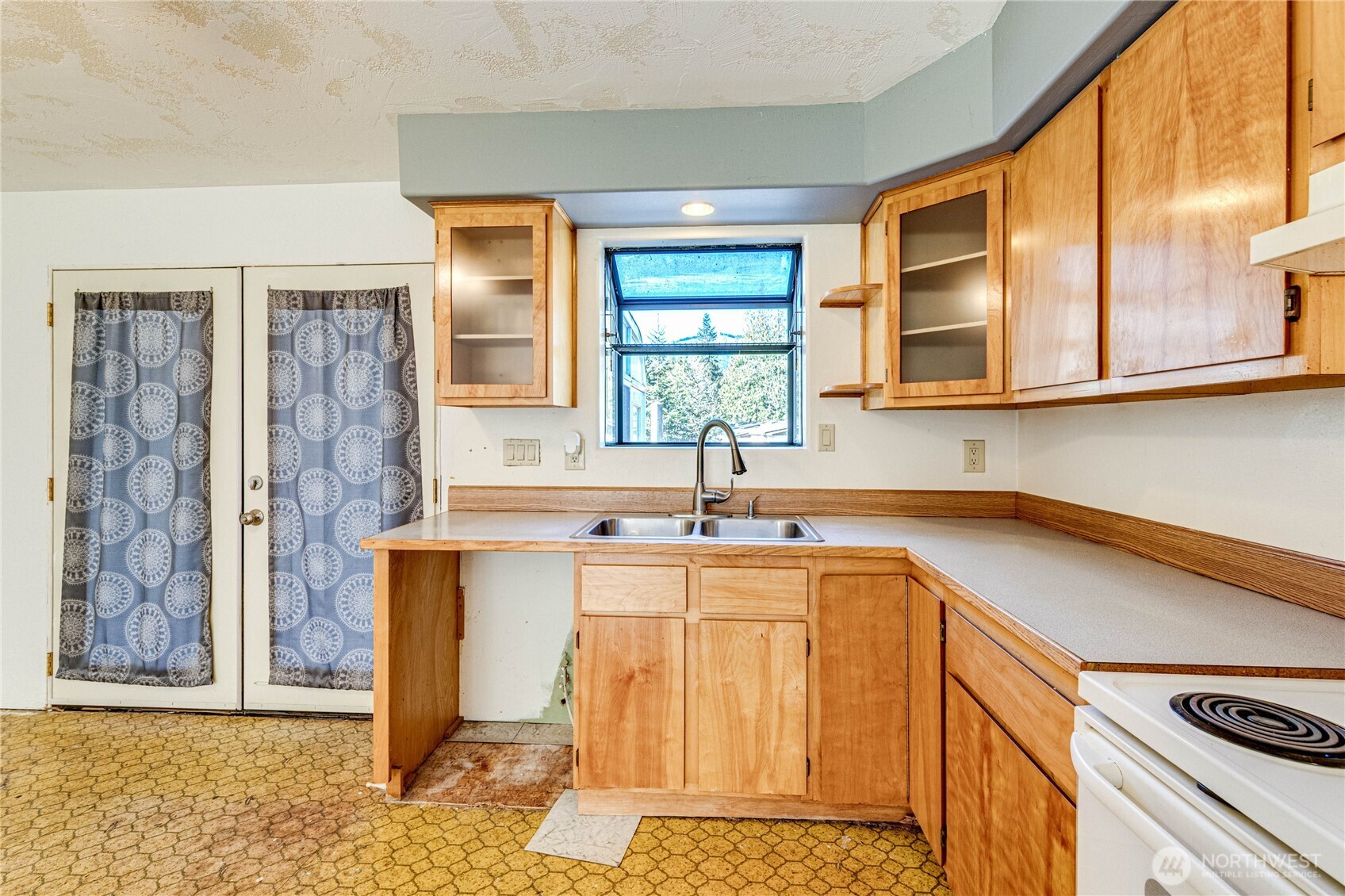 3962 Deer Park Road , Port Angeles, WA 98362