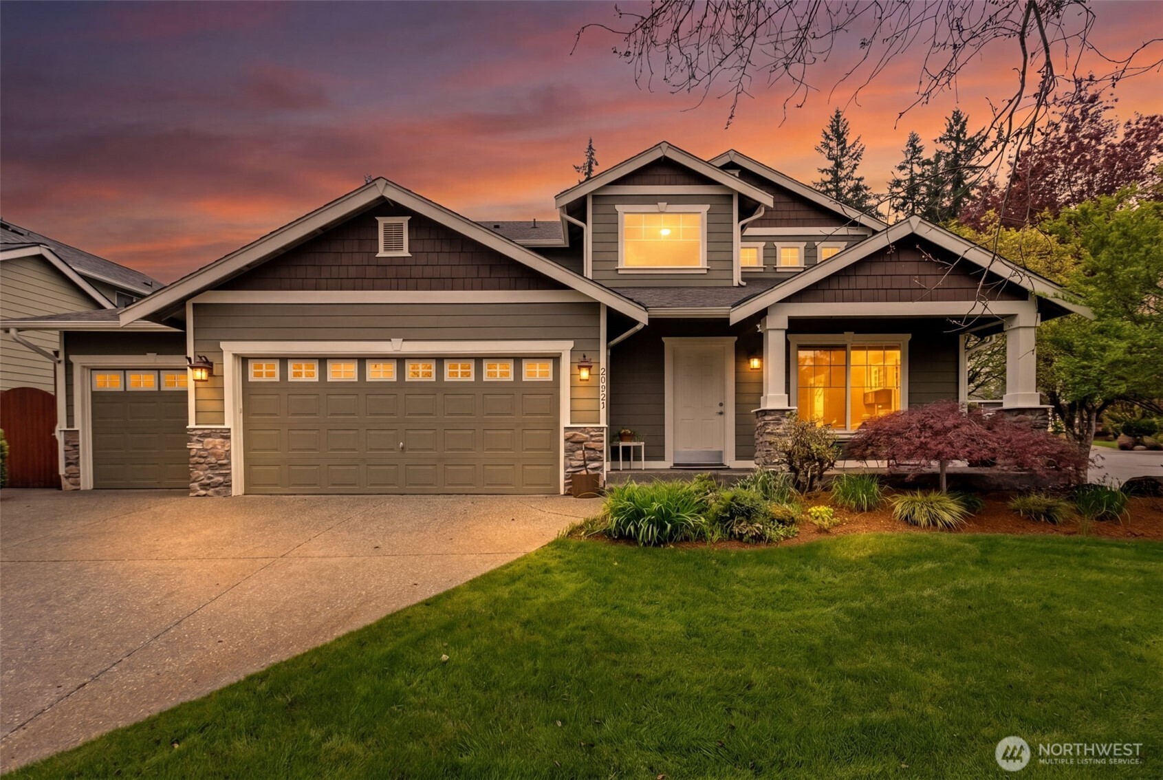 20025 SE 260th Place , Covington, WA 98042