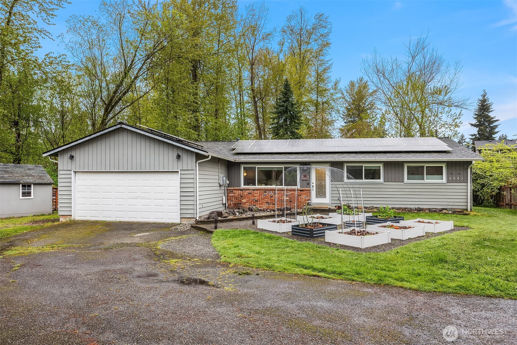 8442 NE 141st Street , Kirkland, WA 98034