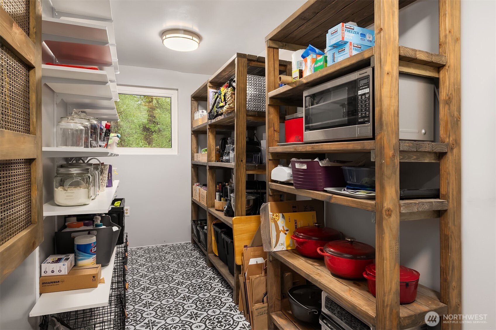 8442 NE 141st Street , Kirkland, WA 98034