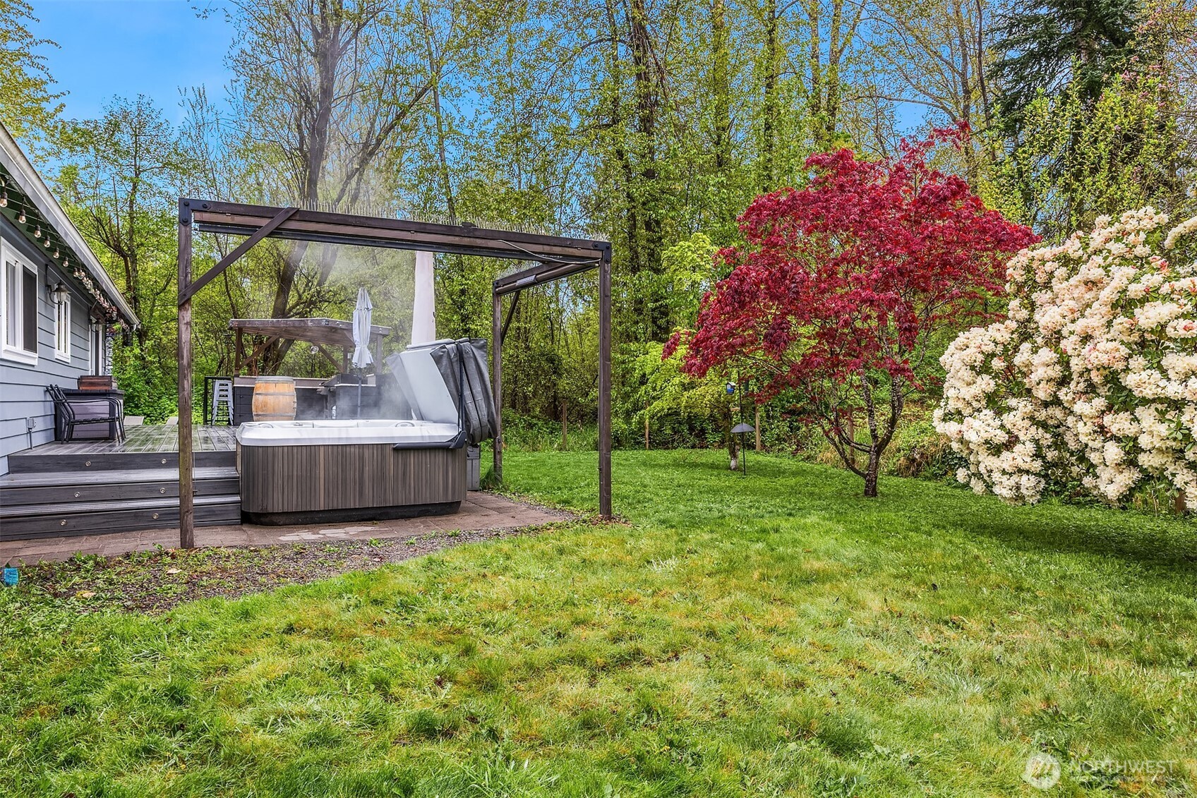 8442 NE 141st Street , Kirkland, WA 98034
