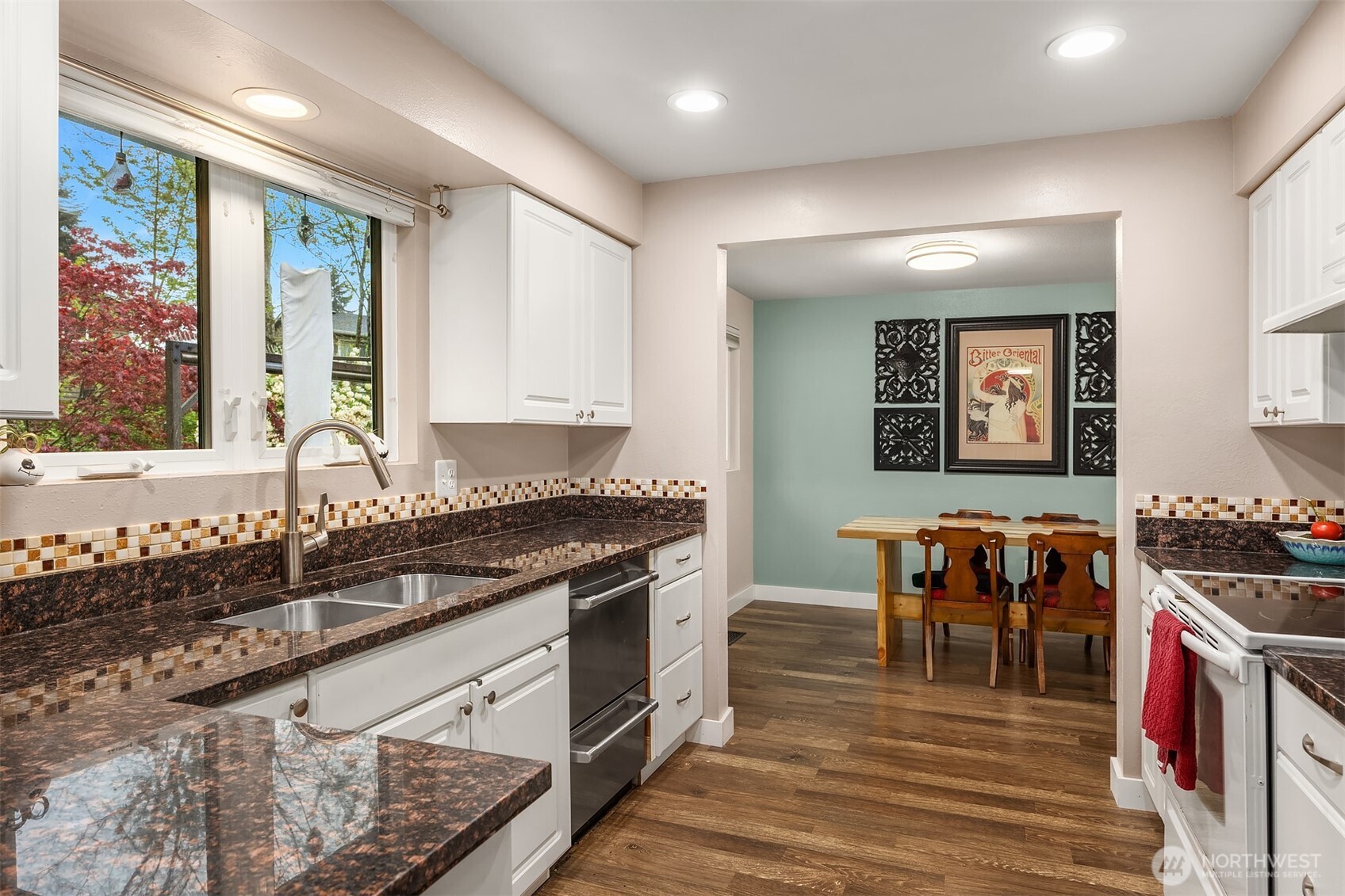 8442 NE 141st Street , Kirkland, WA 98034