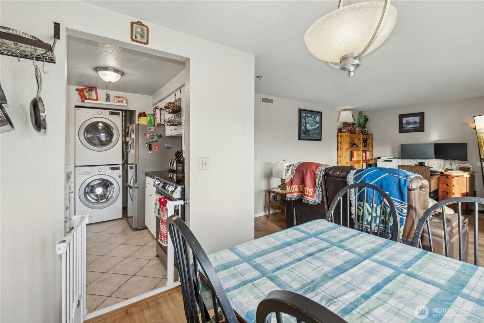 270 SE Barrington Drive #B203, Oak Harbor, WA 98277
