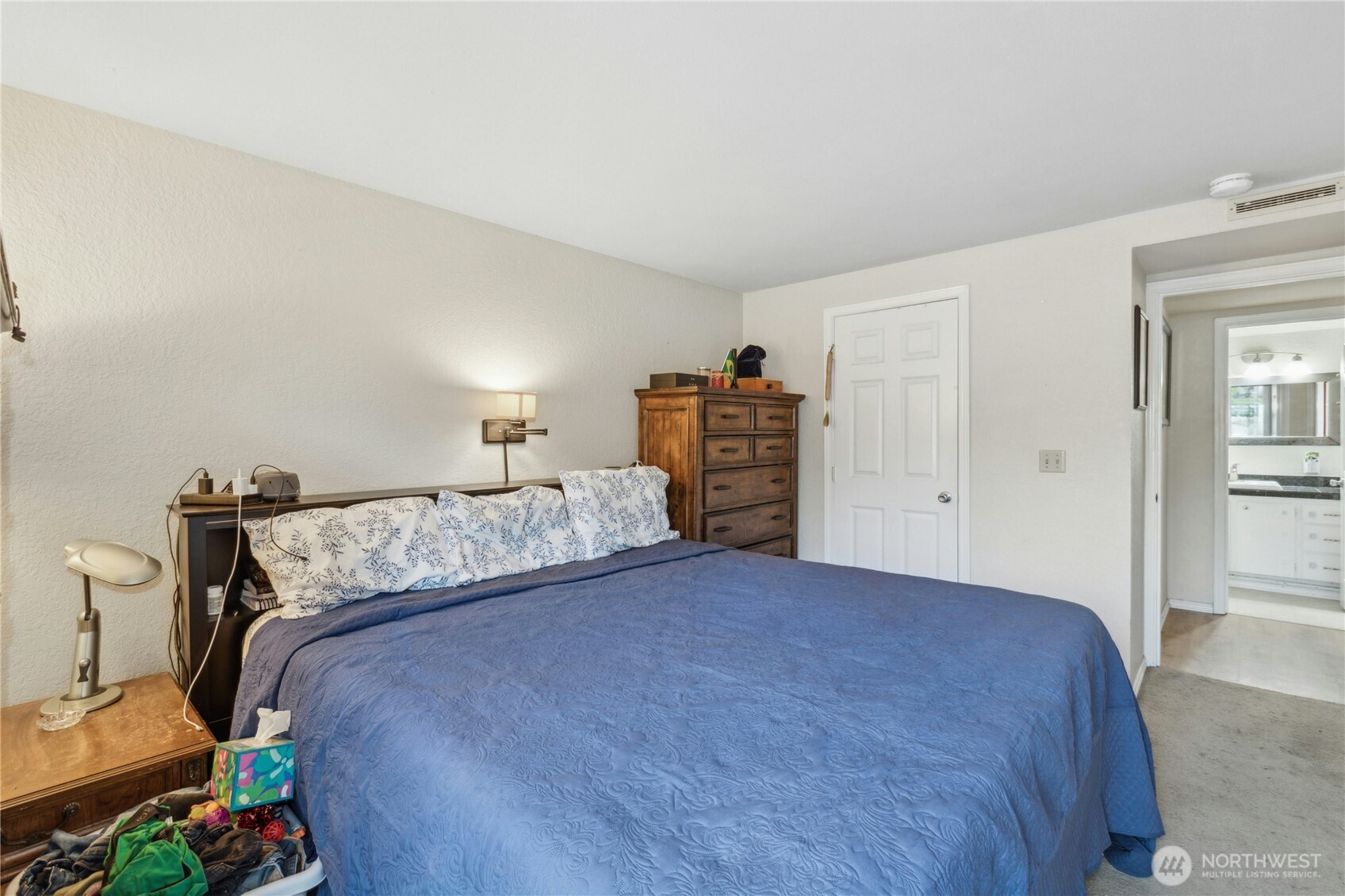 270 SE Barrington Drive #B203, Oak Harbor, WA 98277