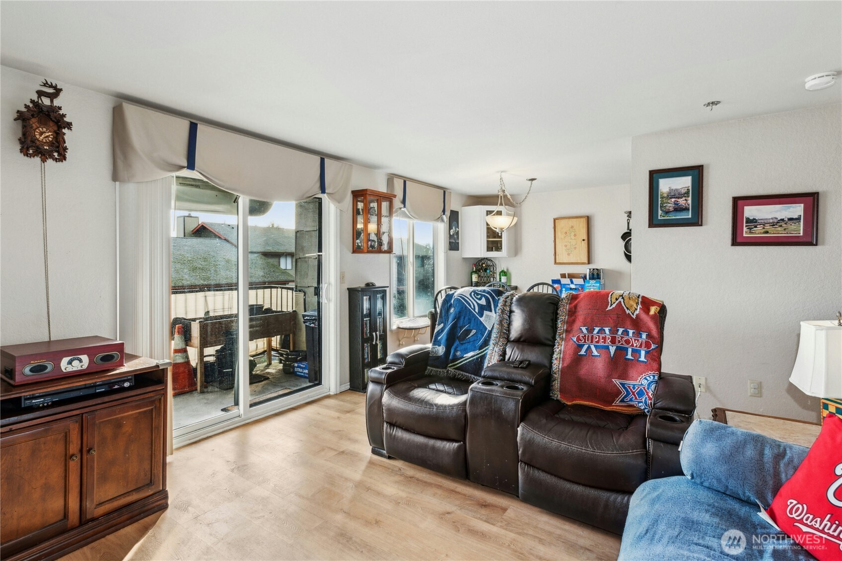 270 SE Barrington Drive #B203, Oak Harbor, WA 98277