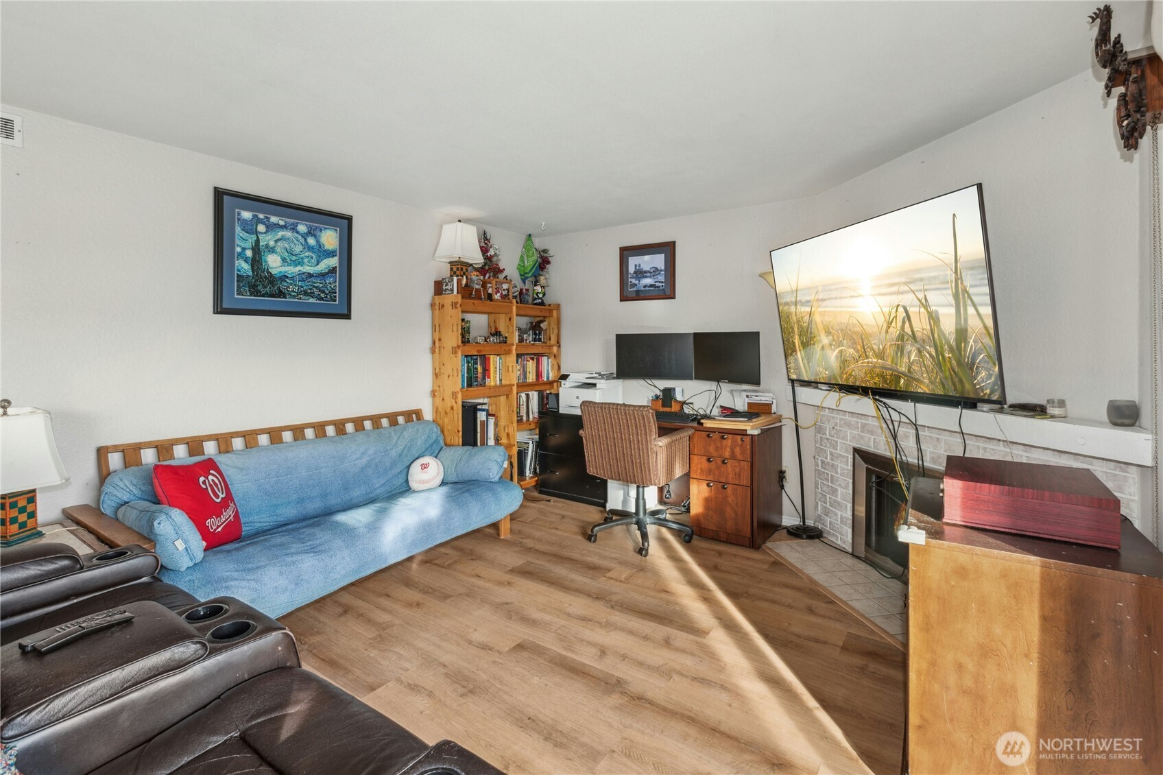 270 SE Barrington Drive #B203, Oak Harbor, WA 98277